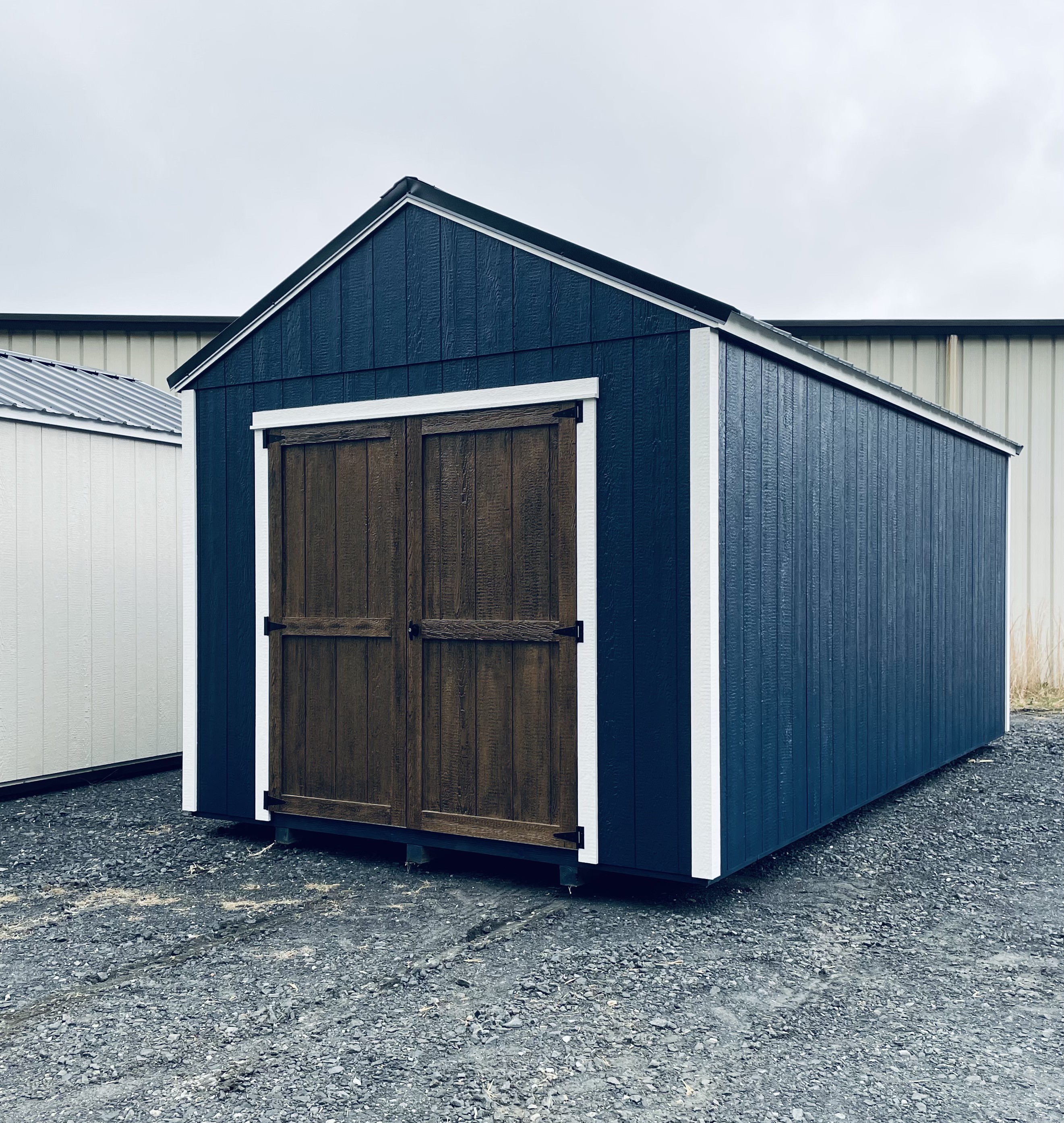 Custom shed by Horizon Building Co.