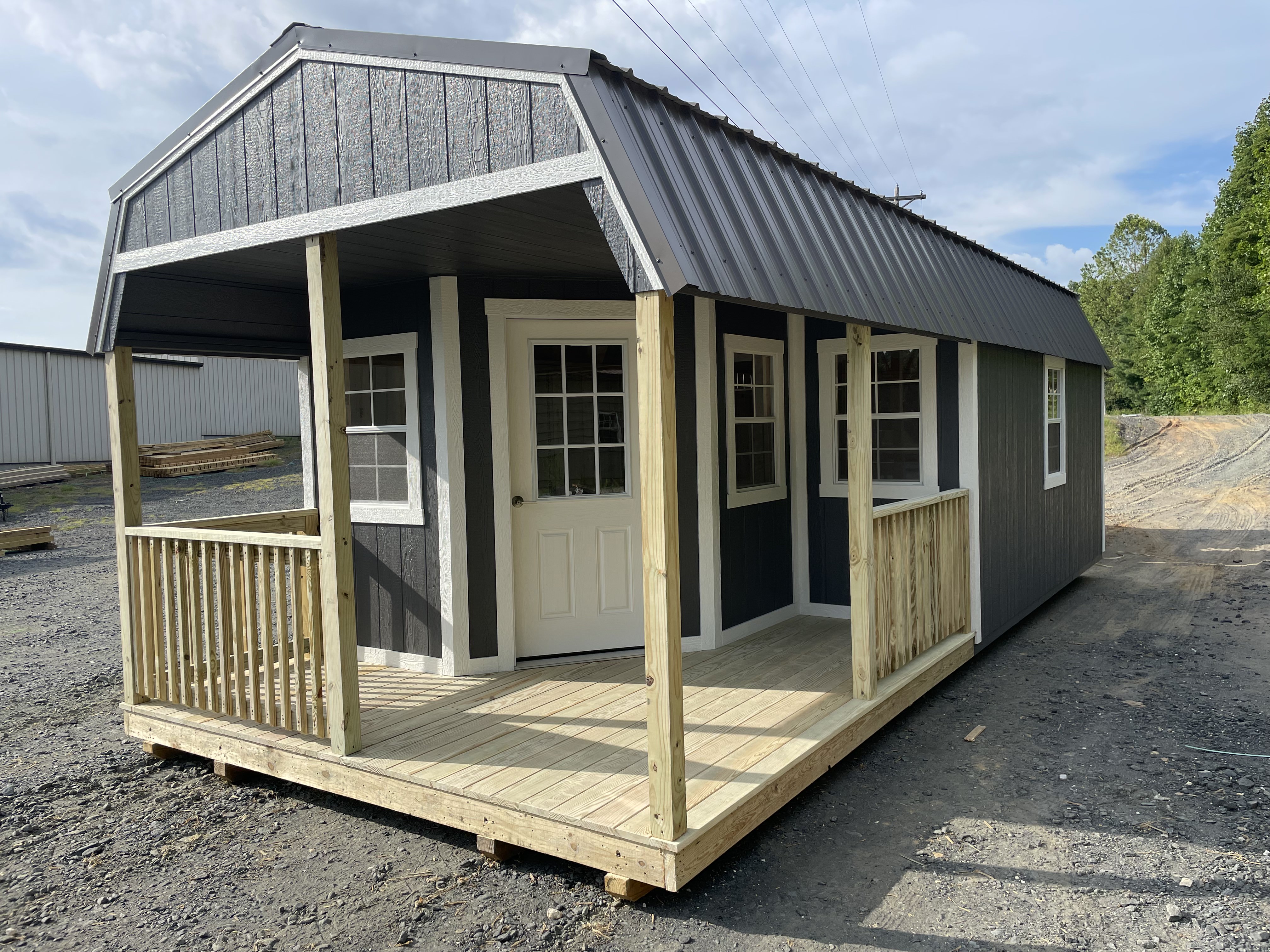 Custom shed by Horizon Building Co.